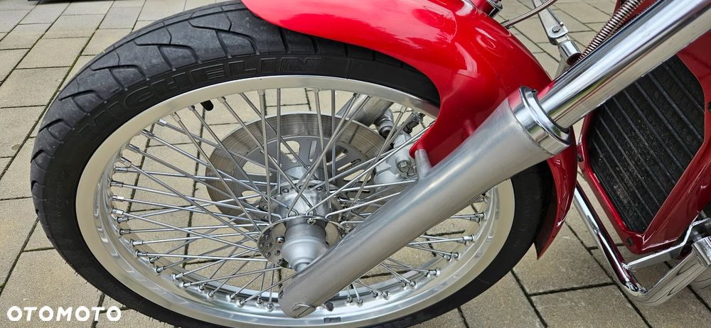 Suzuki VS - 8