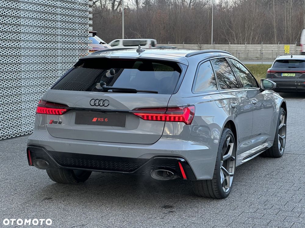 Audi RS6 Avant - 5