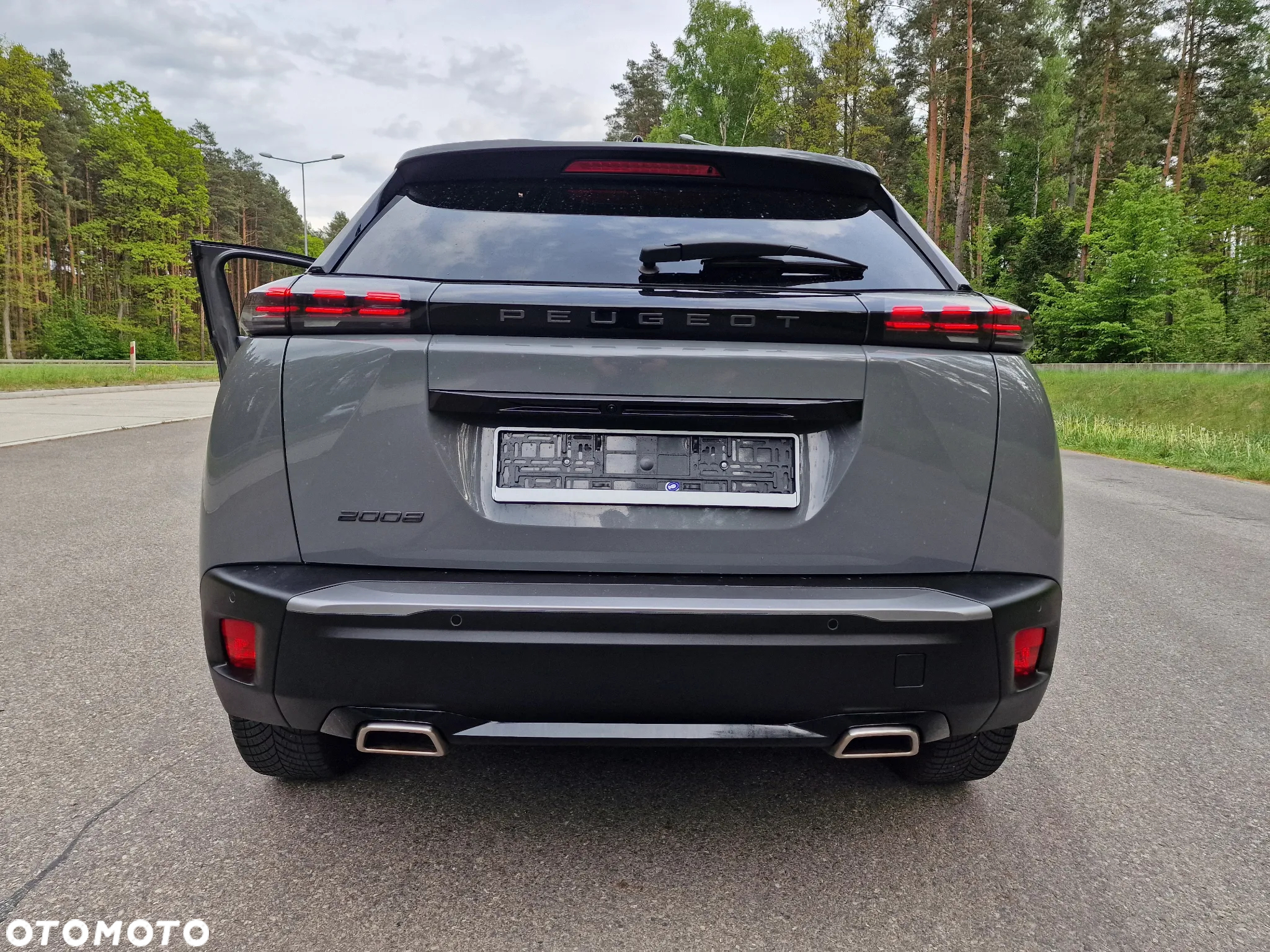 Peugeot 2008 PureTech 130 EAT8 Allure - 23