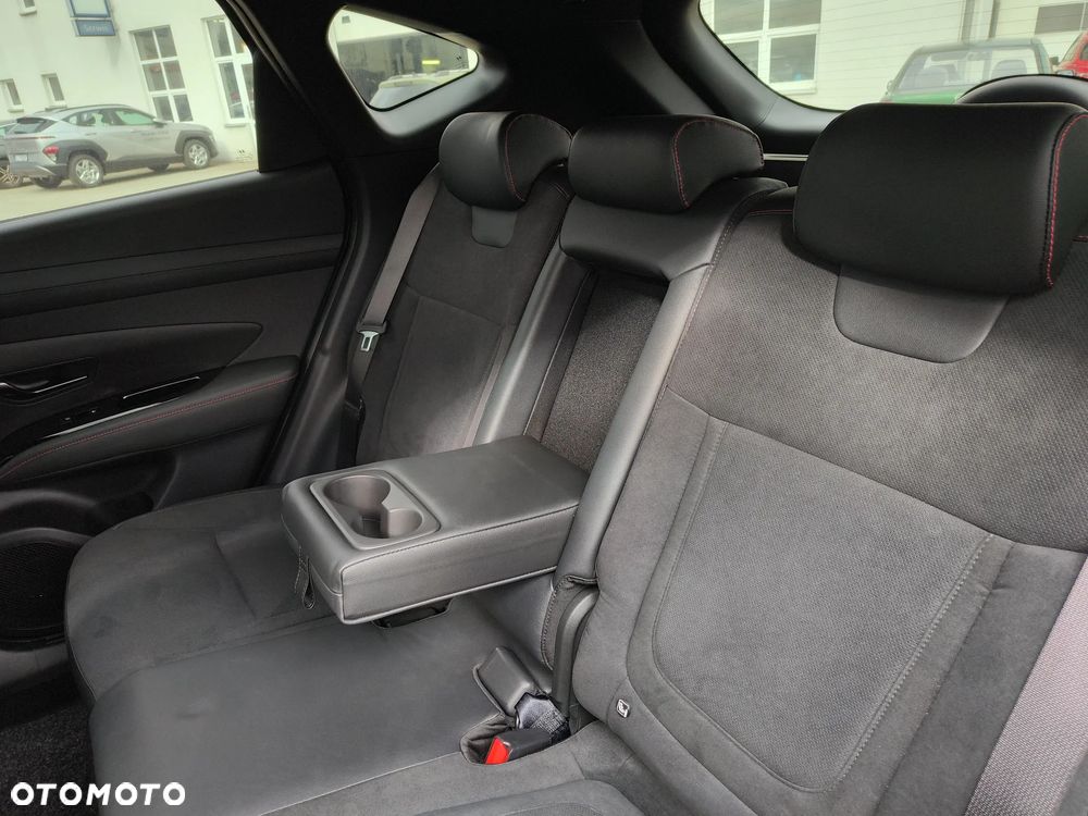 Hyundai Tucson - 16