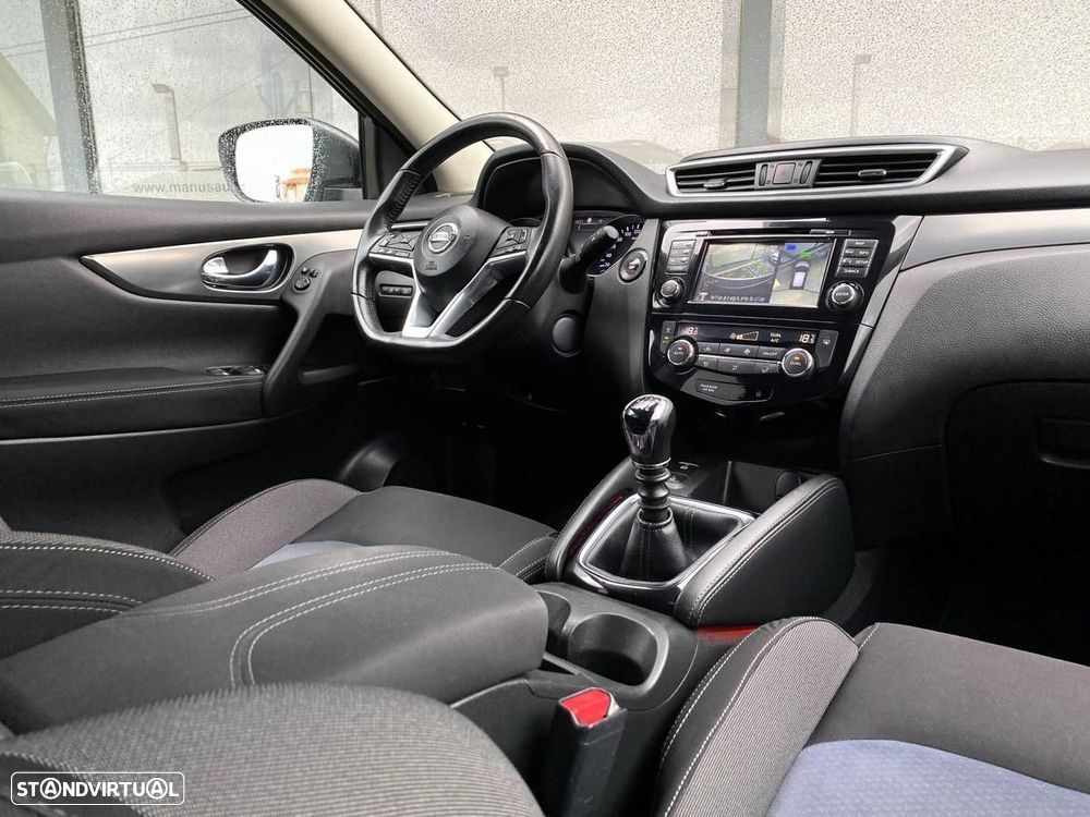 Nissan Qashqai 1.5 dCi N-Connecta J18 - 16