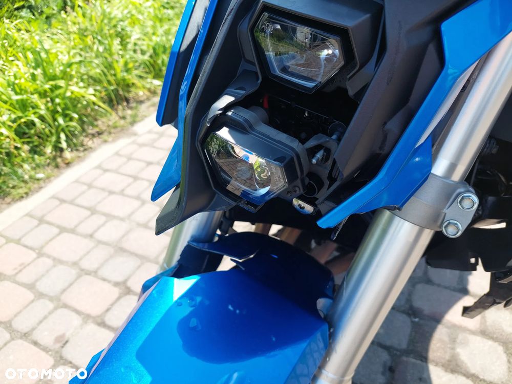 Suzuki GSX - 14