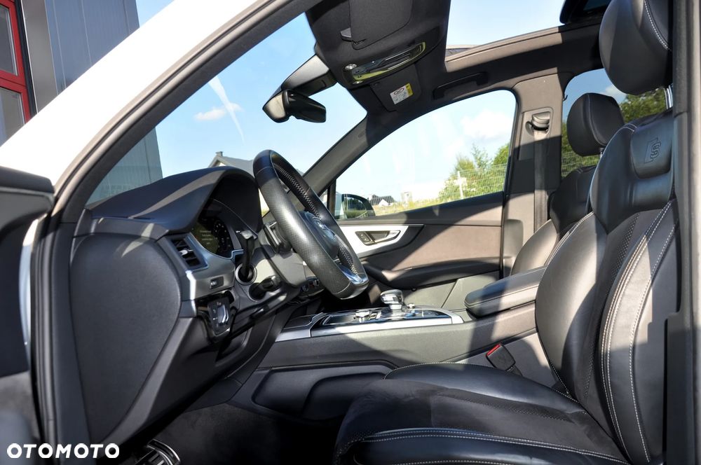 Audi Q7 - 24