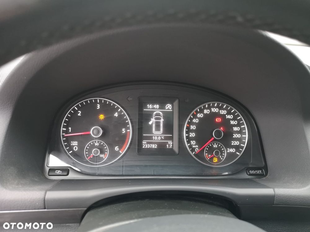 Volkswagen Touran 1.6 TDI DPF Trendline - 4