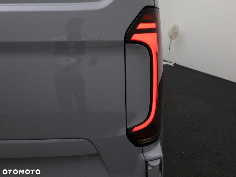 Volkswagen Transporter T7 Furgon - 8