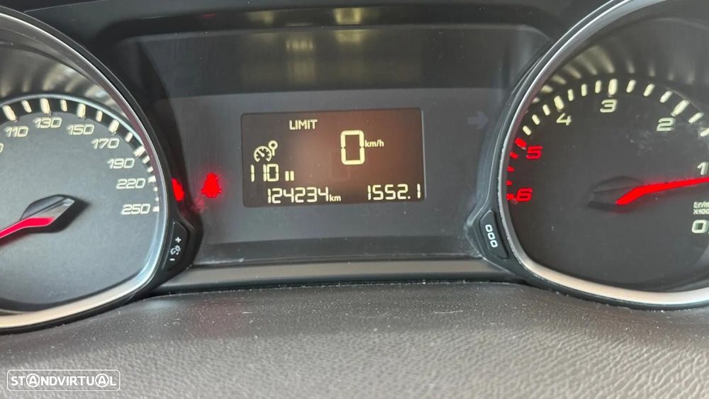 Peugeot 308 SW 1.5 BlueHDi Style - 12