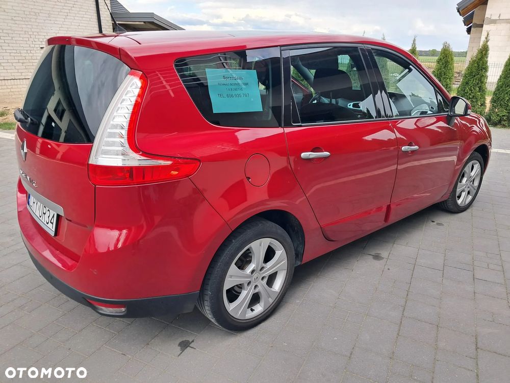 Renault Scenic 1.6 16V 110 Dynamique - 4