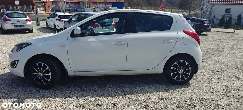 Hyundai i20 1.1 CRDi Classic + - 6