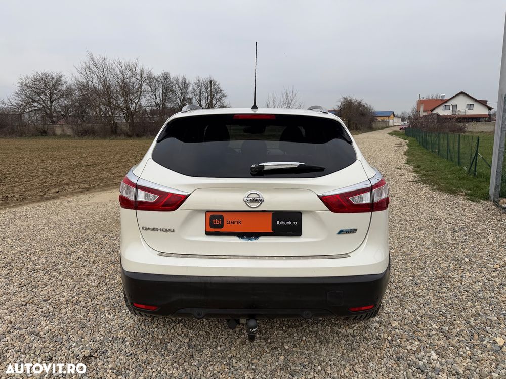 Nissan Qashqai 1.6 DCI Xtronic TEKNA - 11