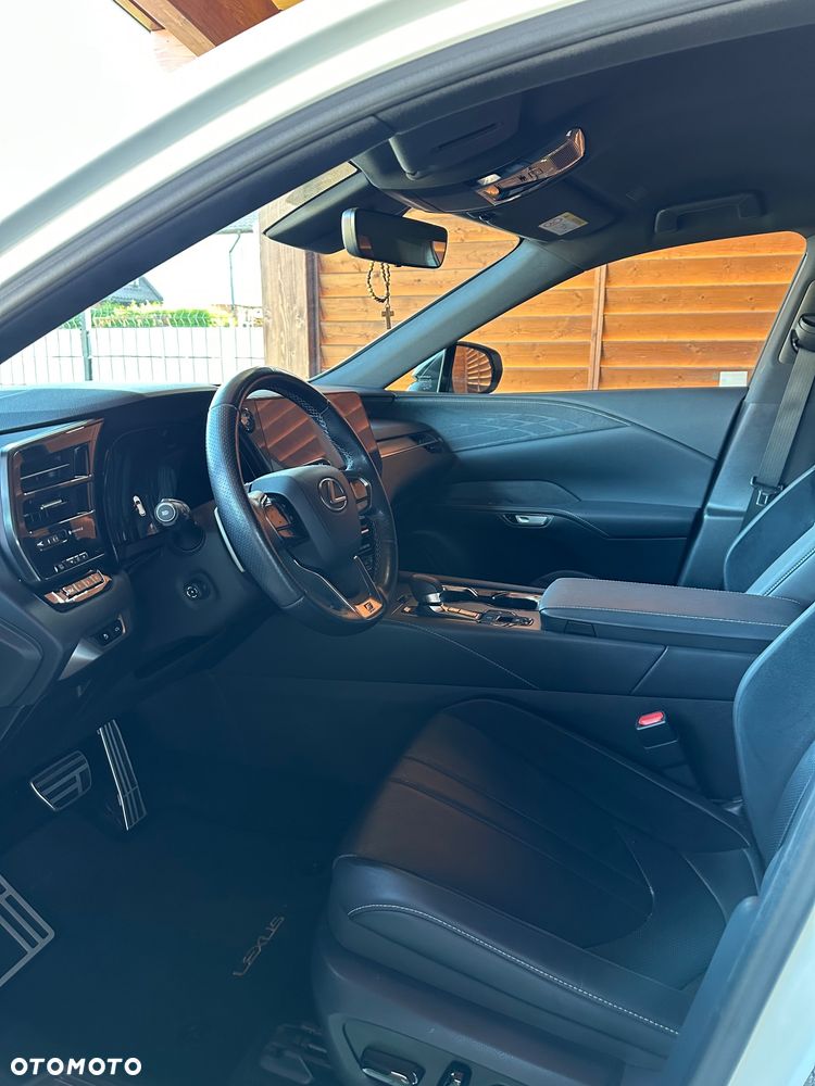 Lexus RX 500h F Sport Edition - 29