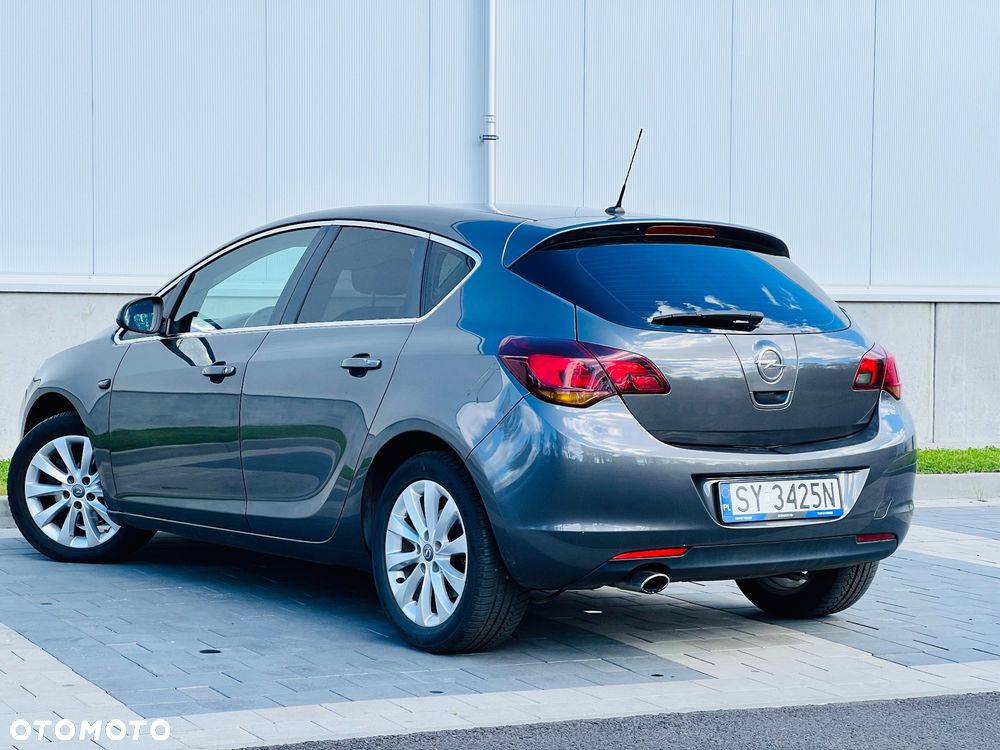 Opel Astra 1.6 Turbo Innovation - 3