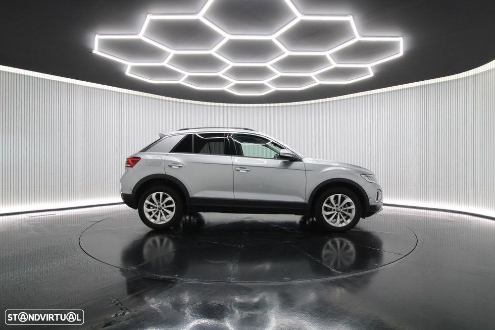 VW T-Roc 1.0 TSI Urban - 10