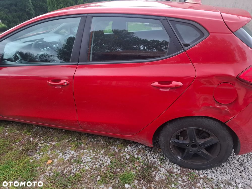 Kia Ceed - 7