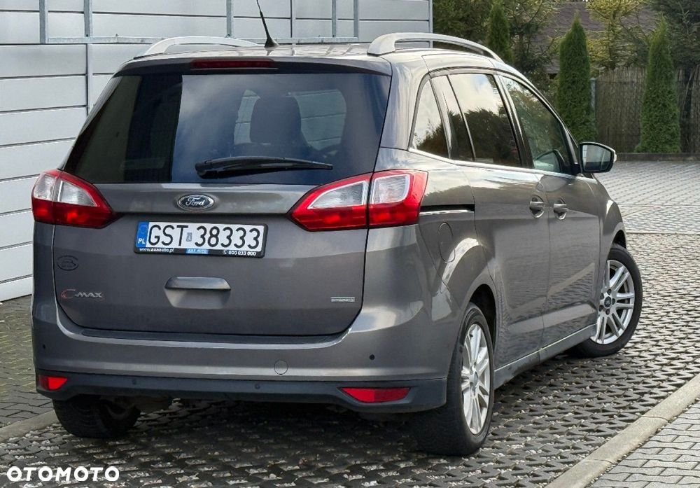 Ford Grand C-MAX - 25