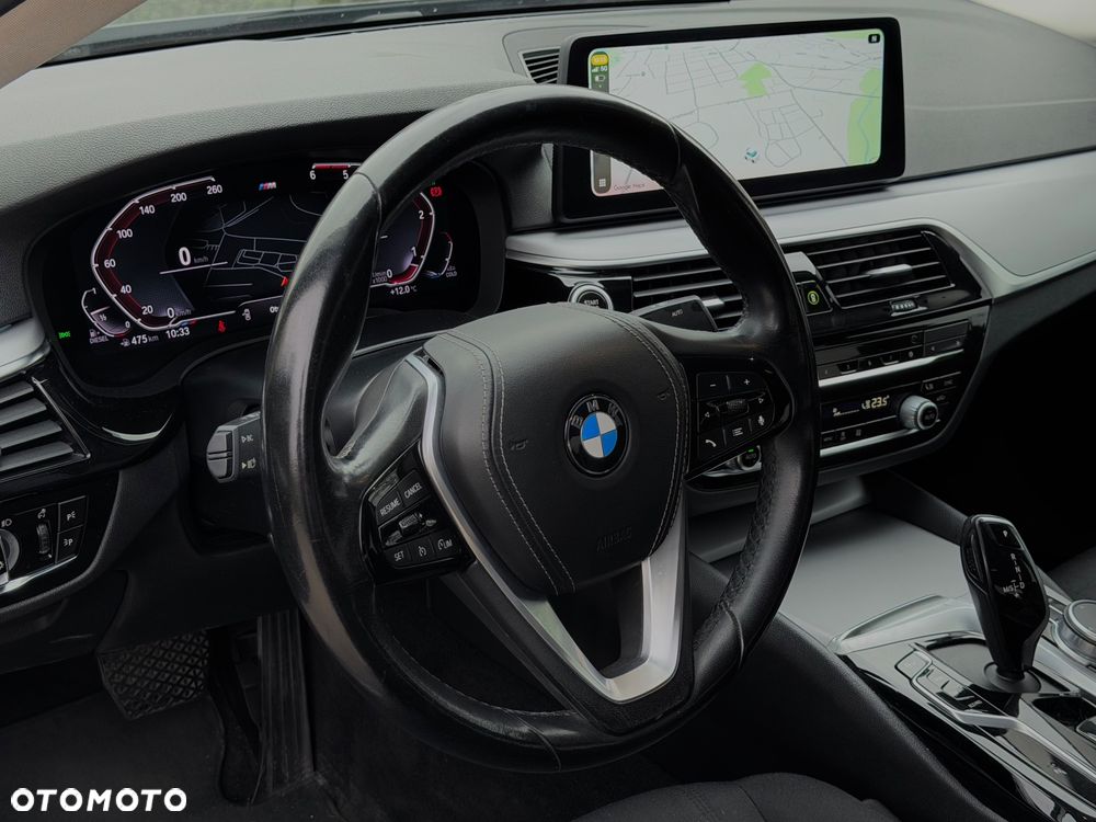 BMW Seria 5 520d MHEV - 9