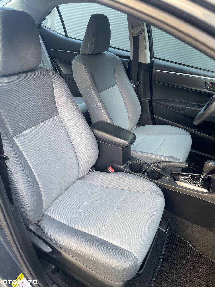 Toyota Corolla - 14