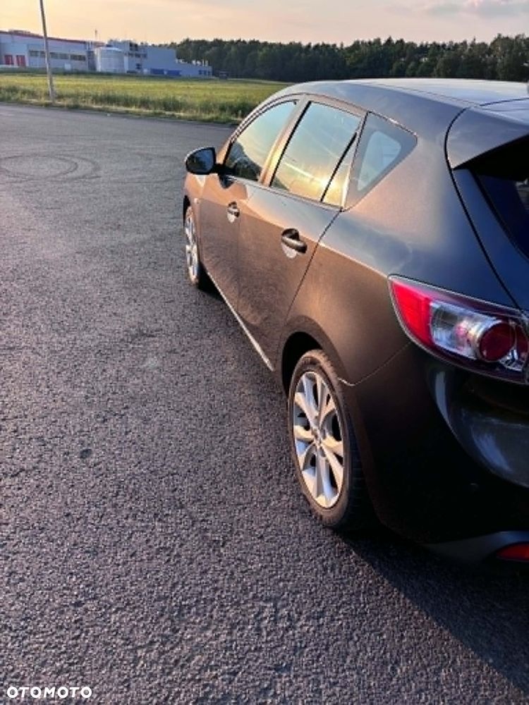 Mazda 3 - 5