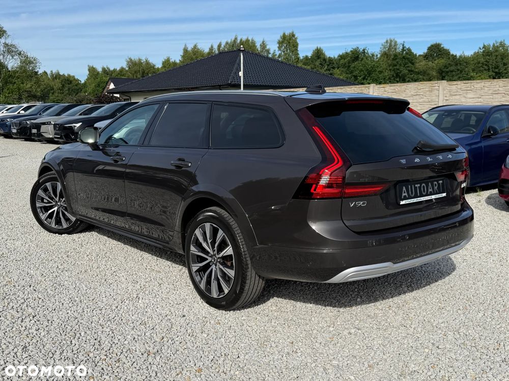 Volvo V90 Cross Country B5 D AWD Ultimate - 9