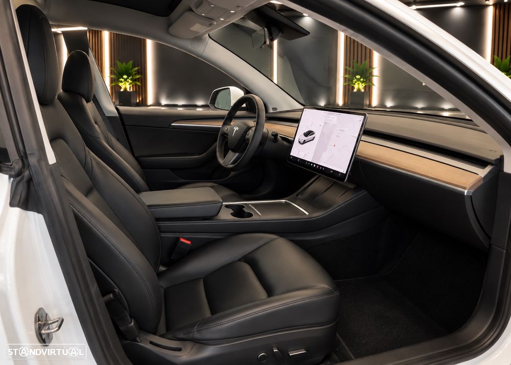 Tesla Model 3 Long-Range Dual Motor AWD - 3