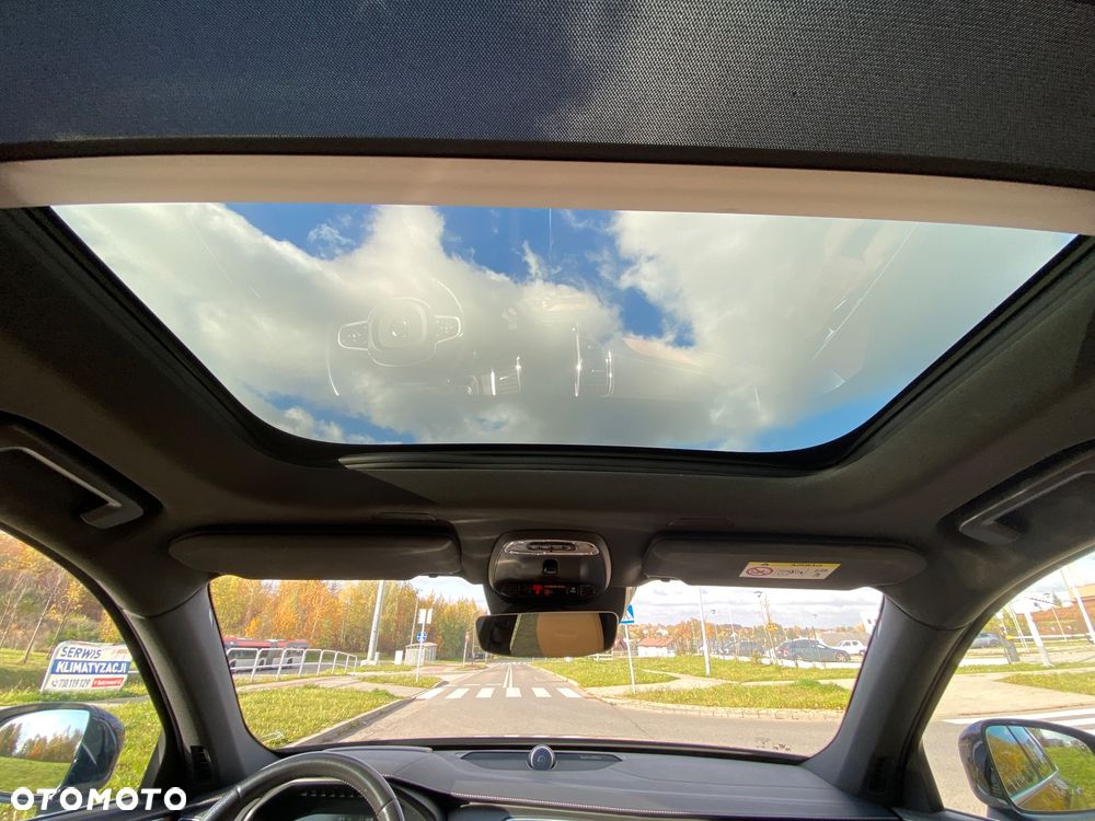 Volvo XC 90 - 25