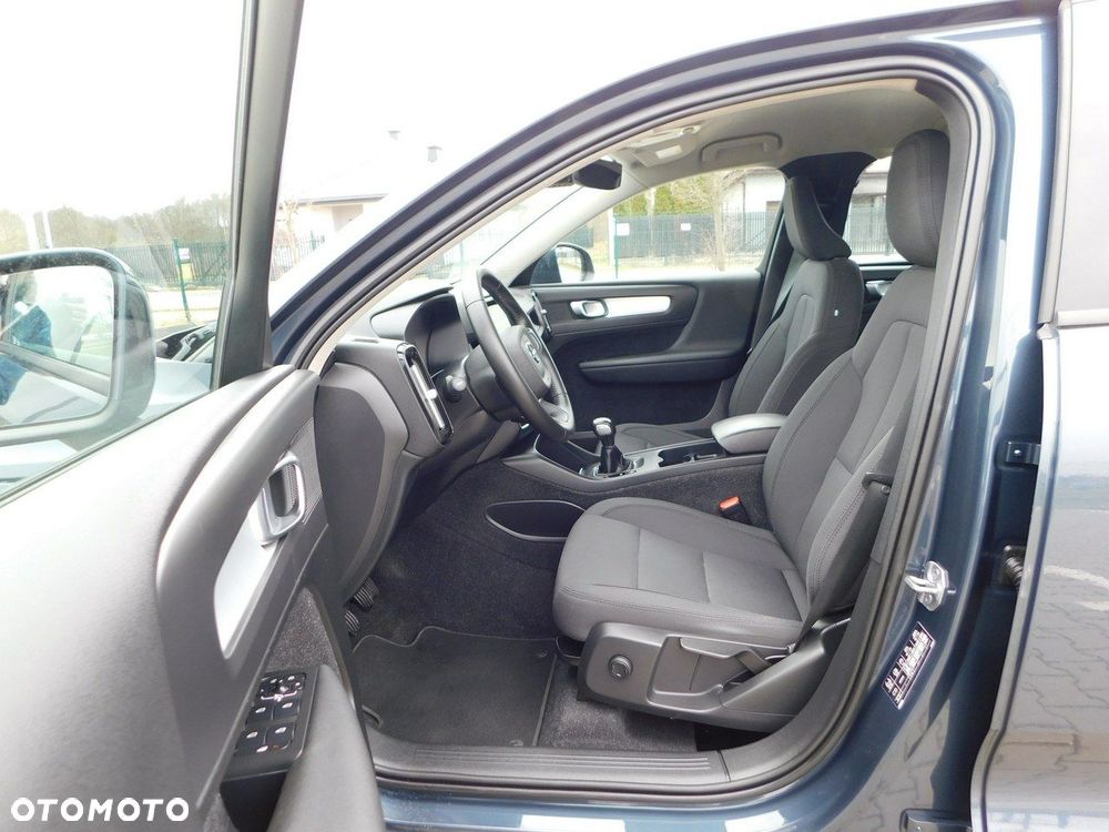 Volvo XC 40 D3 Momentum - 21