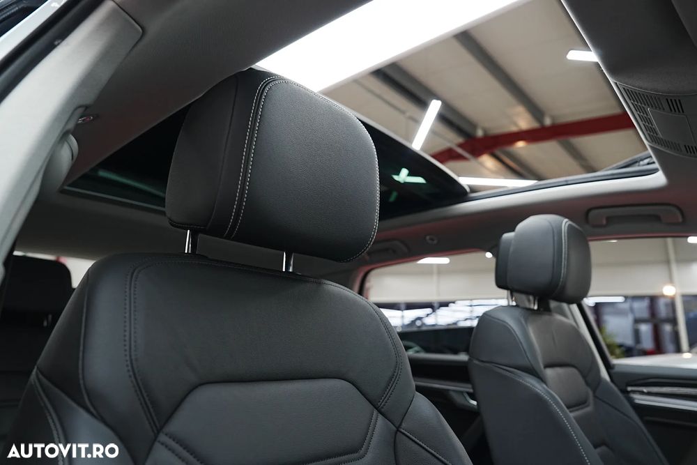 Volkswagen Touareg 3.0 V6 e-Hybrid 4Motion Aut. Elegance - 20