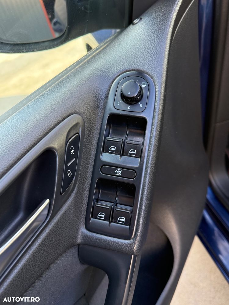 Volkswagen Golf 2.0 TDI Comfortline - 15