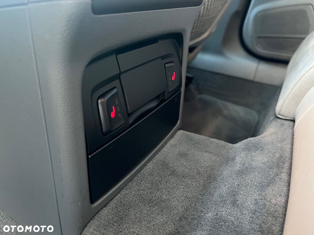 Audi A4 Avant 3.0 TFSI quattro S tronic Attraction - 13