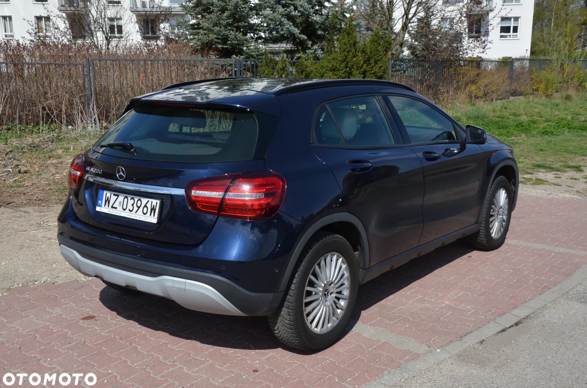 Mercedes-Benz GLA 200 7G-DCT - 5