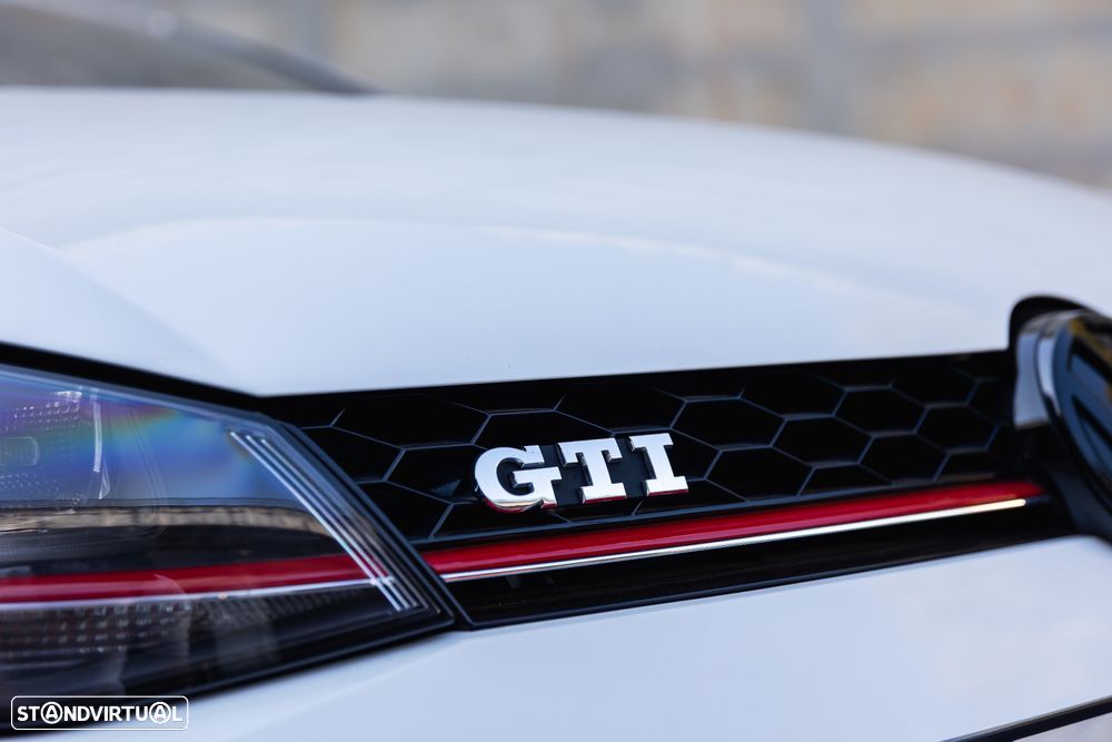 VW Golf 2.0 TSi GTi DSG Performance - 8