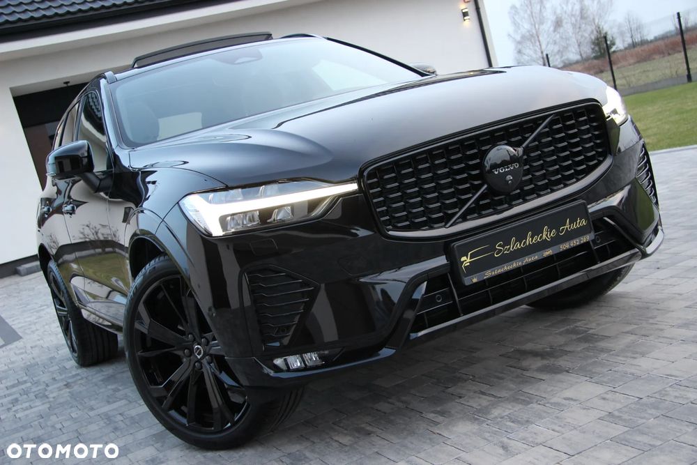 Volvo XC 60 B5 B AWD Plus Black Edition - 22