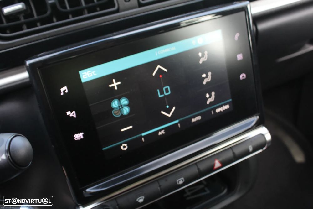 Citroën C3 1.2 PureTech Shine - 37
