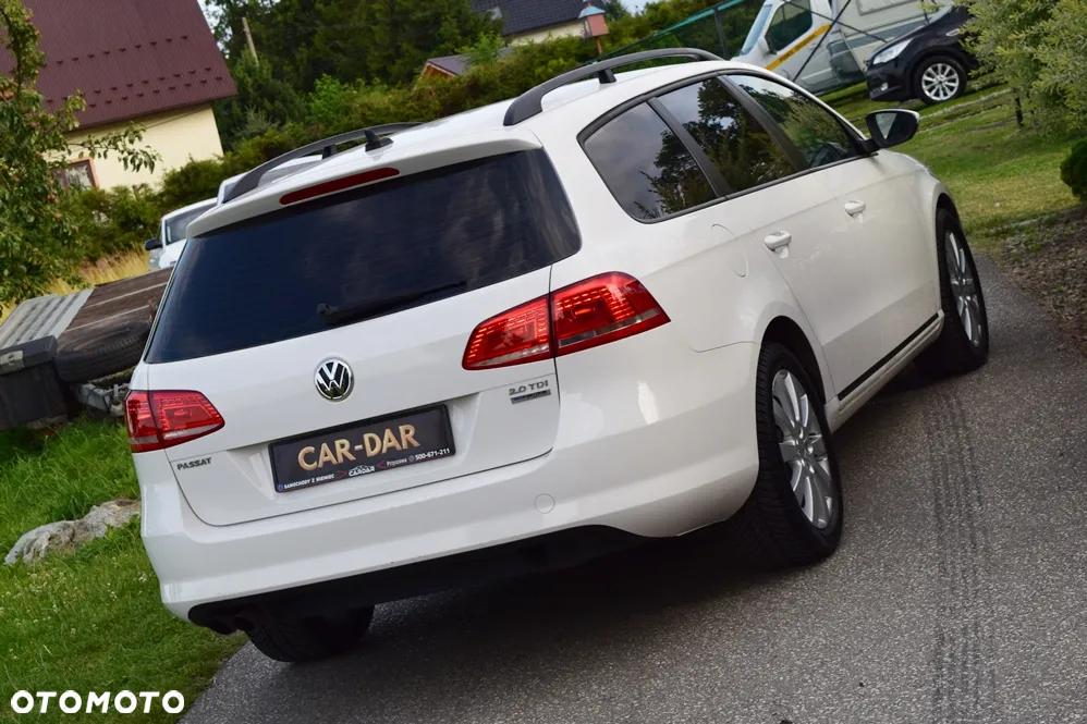Volkswagen Passat 2.0 TDI Comfortline - 11