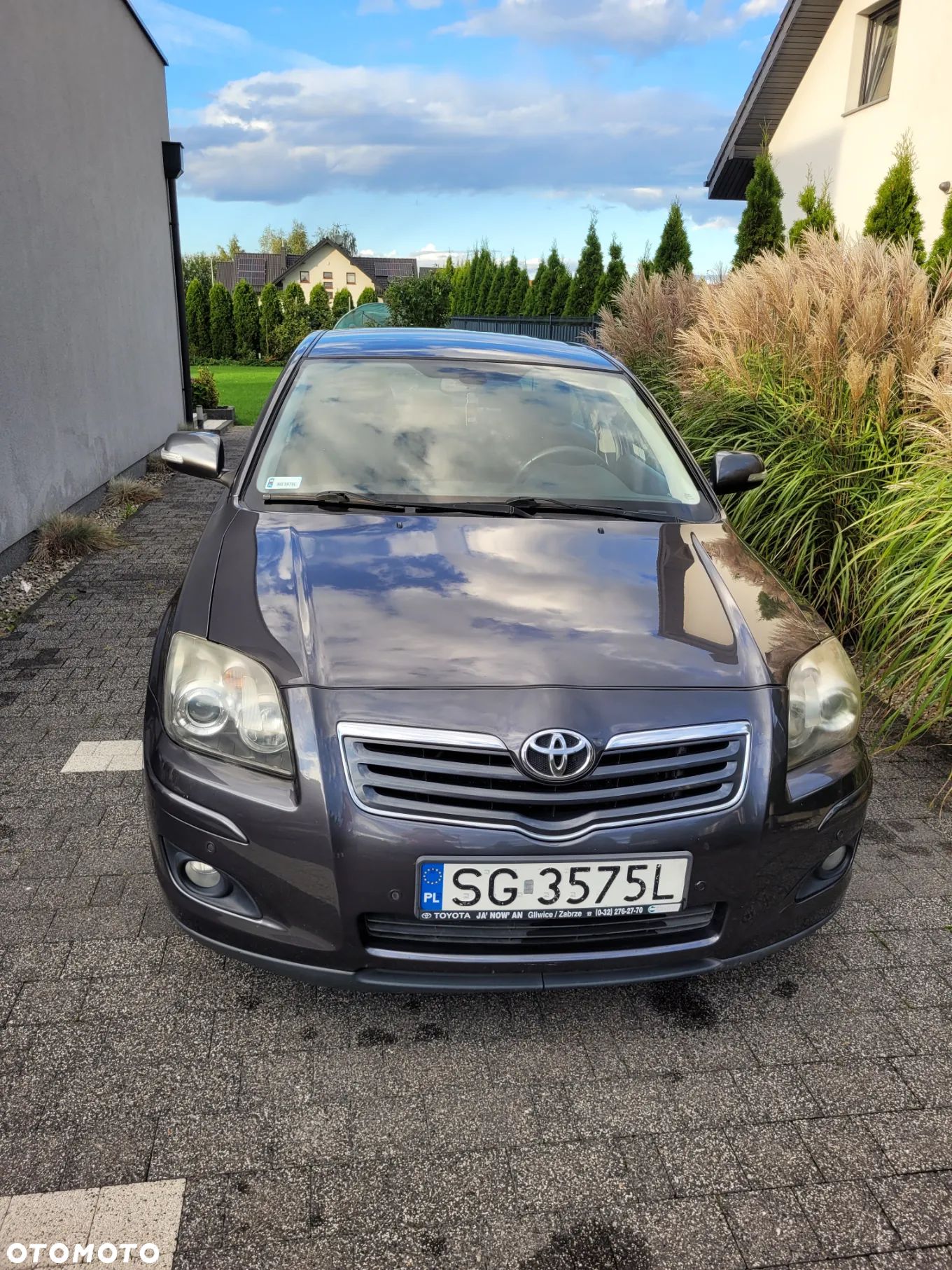 Toyota Avensis 1.8 VVT-i Sol - 1