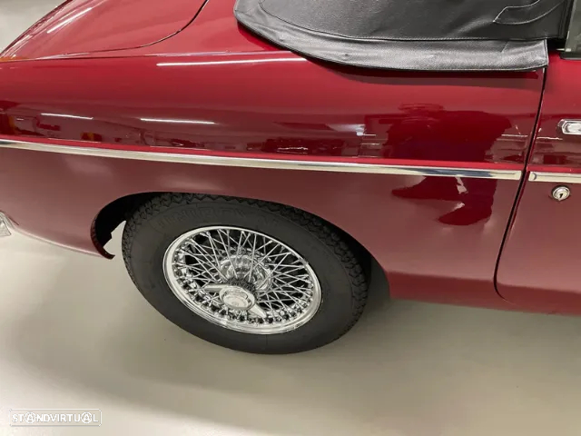 MG MGB - 7