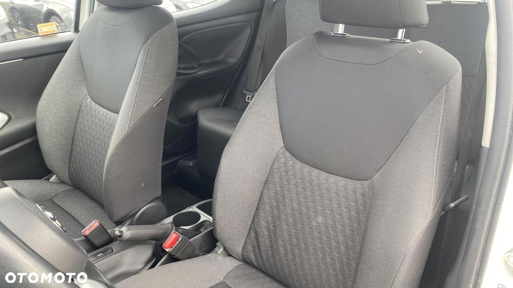 Toyota Yaris 1.5 Comfort - 17