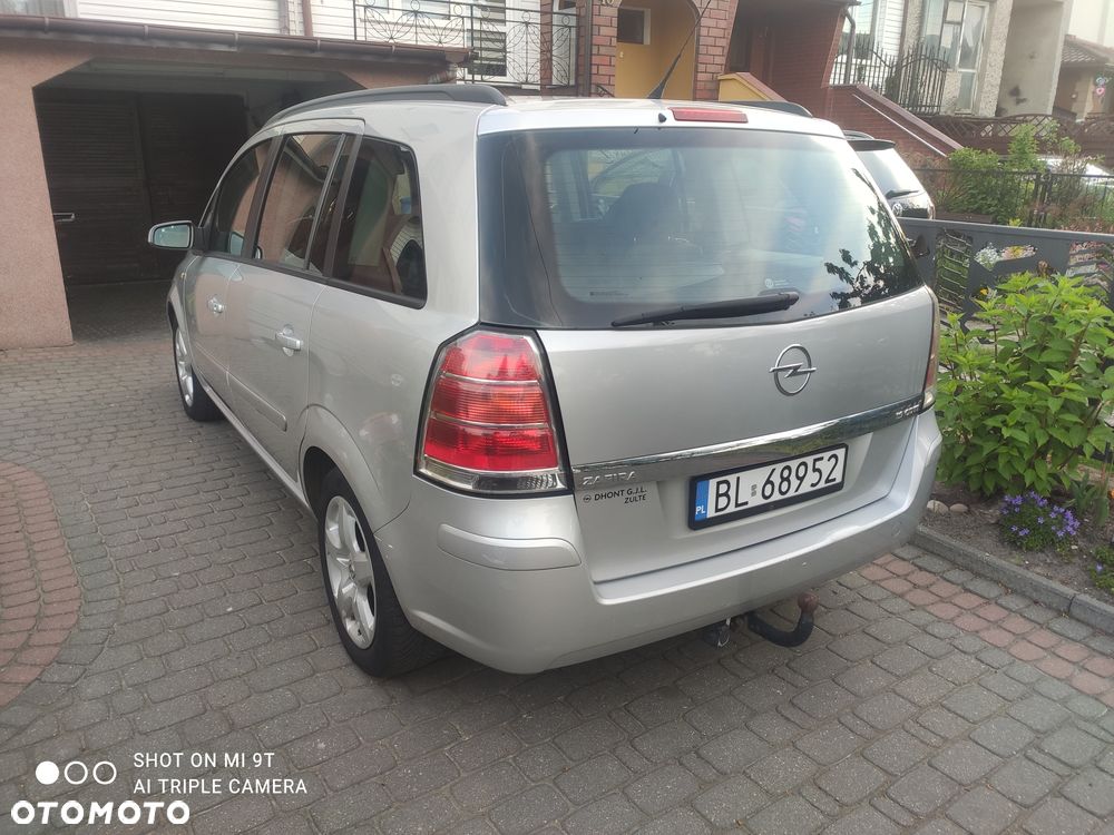 Opel Zafira - 4