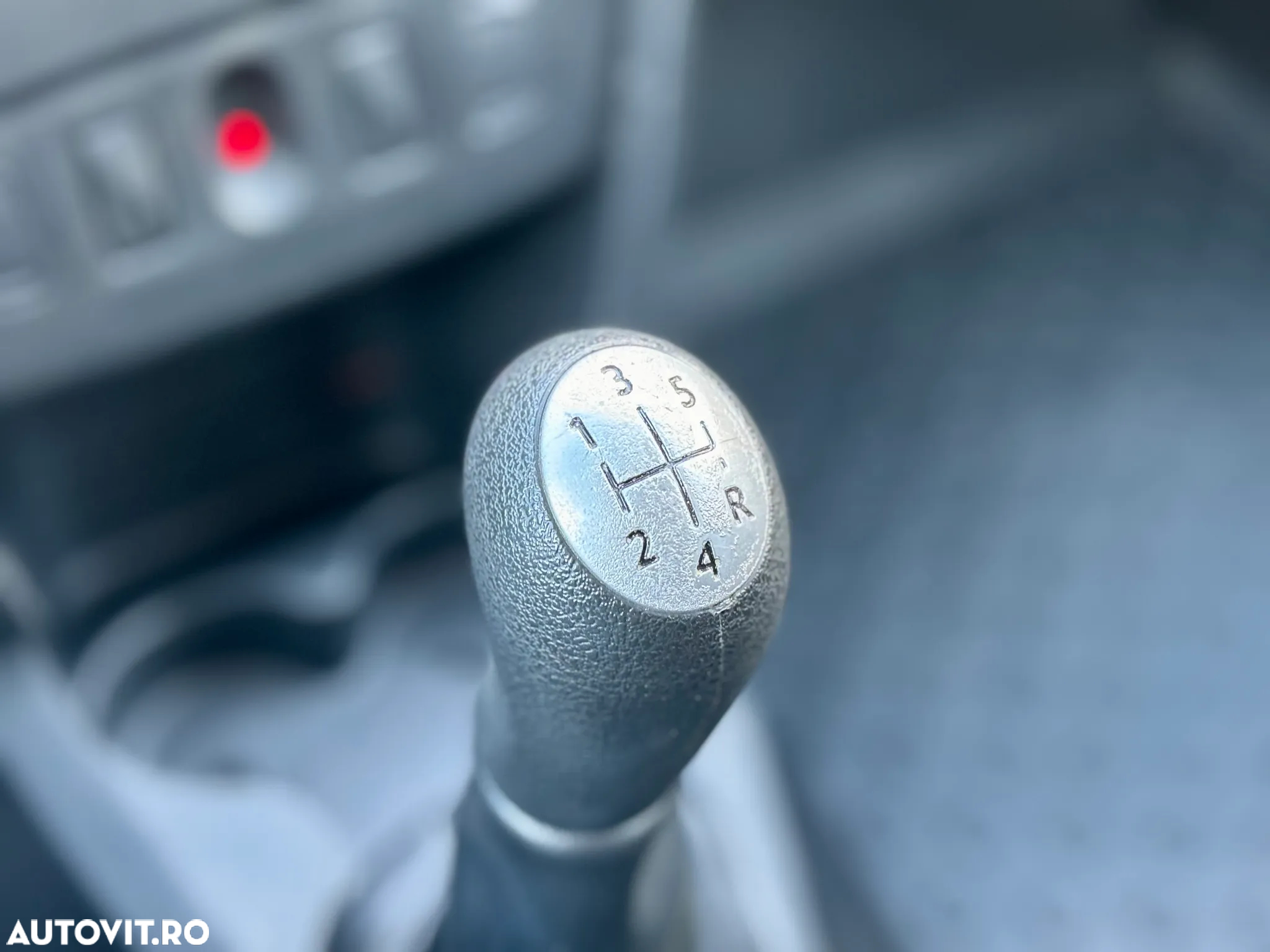 Dacia Logan - 19