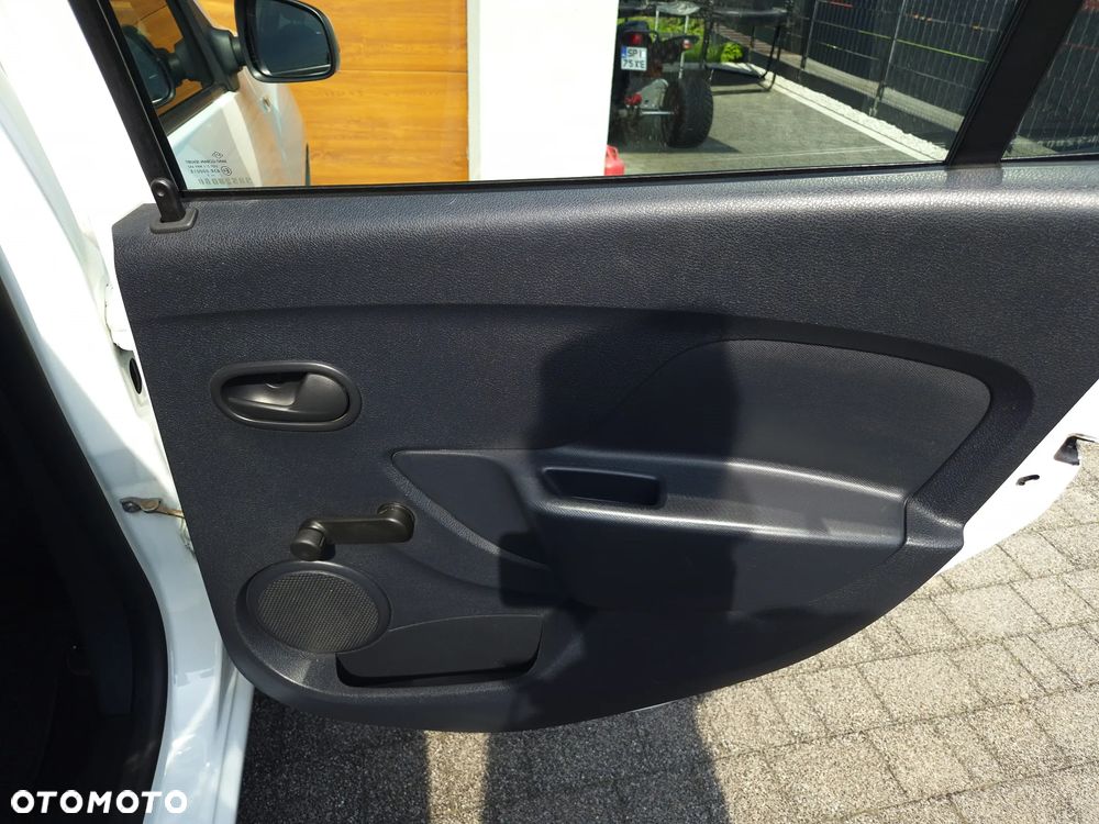 Dacia Sandero SCe 75 Essential - 26
