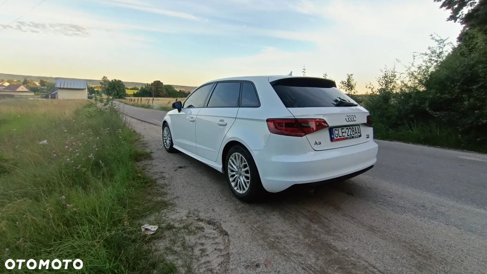 Audi A3 Sportback 1.6 TDI Sport - 3