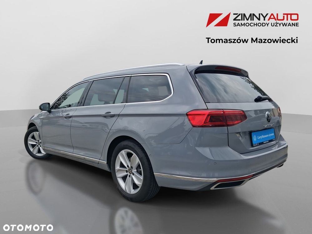 Volkswagen Passat - 8