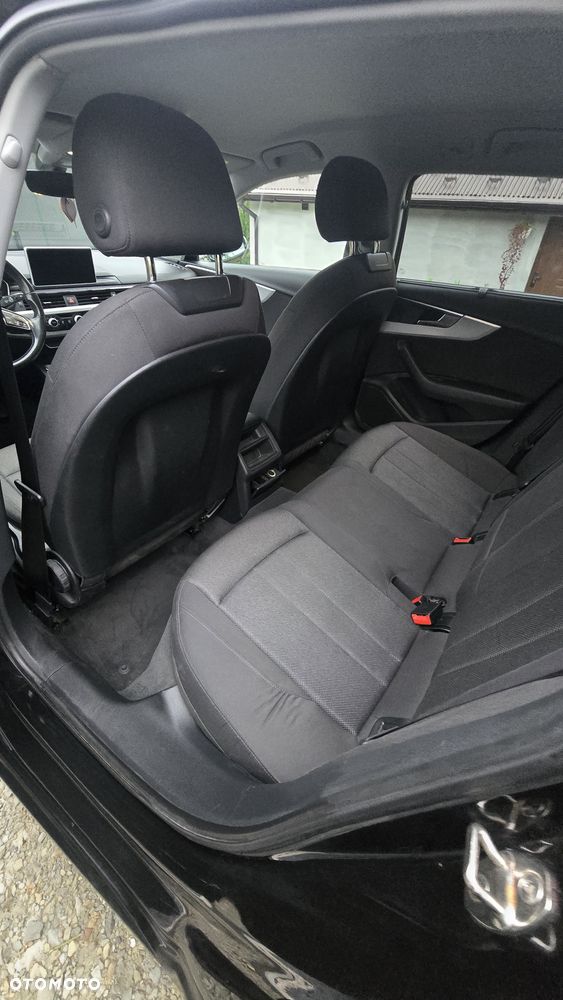 Audi A4 Avant 2016 photo 2