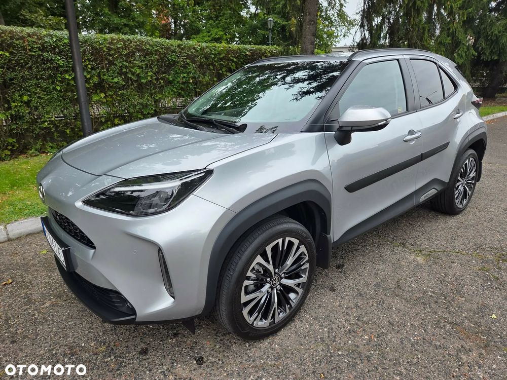 Toyota Yaris Hybrid 1.5 Executive - 1