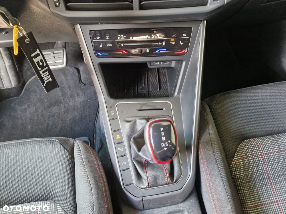Volkswagen Polo - 10