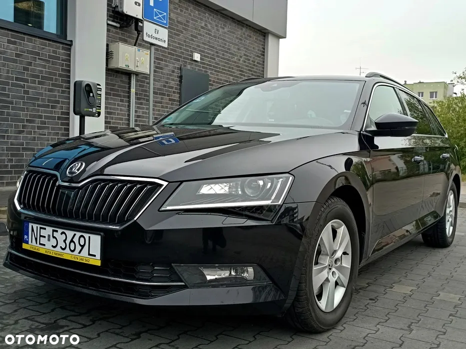 Skoda Superb 2.0 TDI Ambition DSG7 - 18