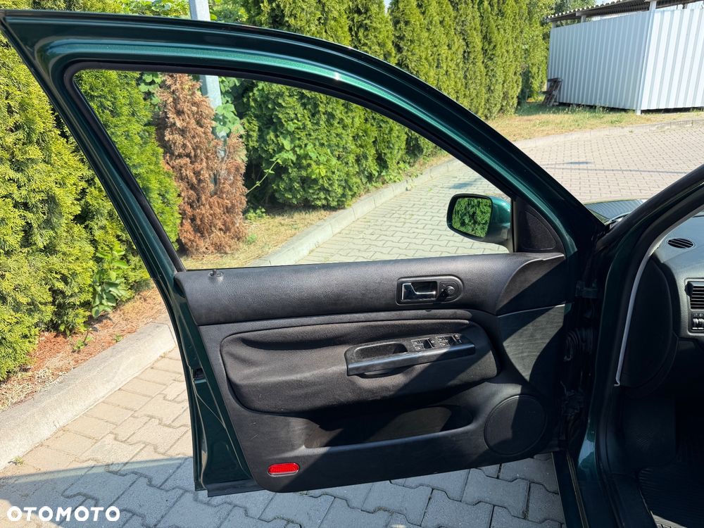Volkswagen Golf - 11