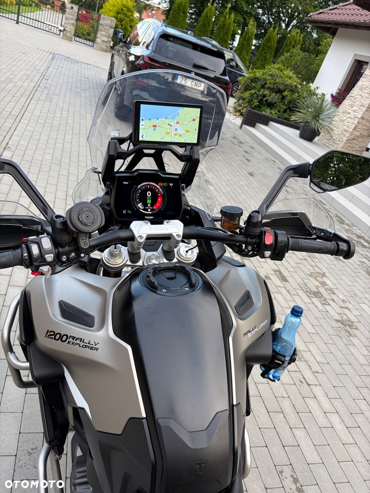 Triumph Tiger - 9