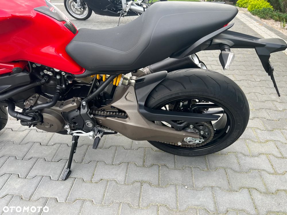 Ducati Monster - 10