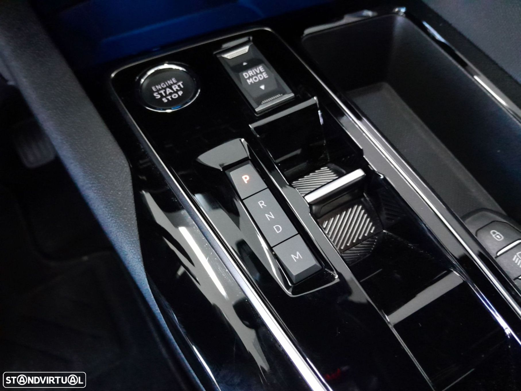 Peugeot 5008 1.5 BlueHDi Allure Pack EAT8 - 23