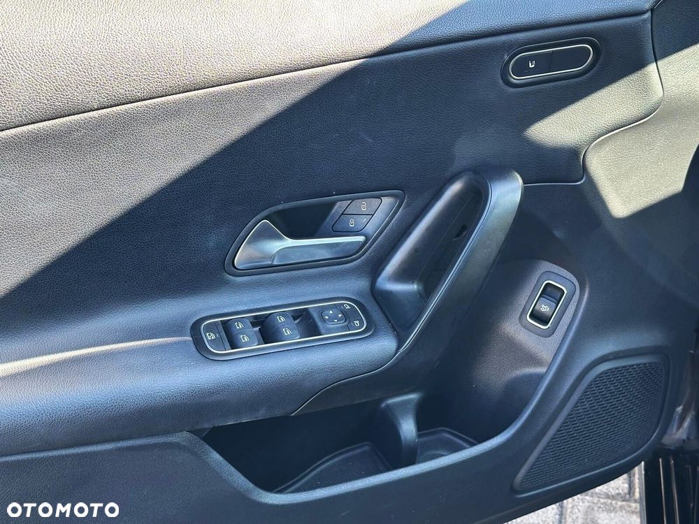 Mercedes-Benz CLA - 15